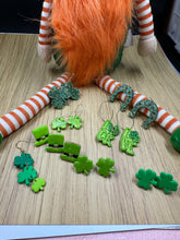 Load image into Gallery viewer, st paddy earrings

